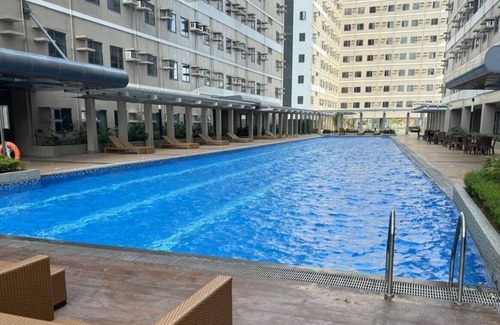 Dasmarinas Copropriété | SMG Cozy Studio @ Green 2 - Wi-Fi, Netflix & Pool!