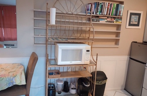 Bayshore Gardens Appartement | Mignon Studio Accessible à tout dans Bradenton / Sarasota