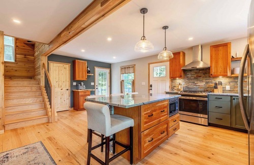 Lairdsville Maison | Smokin Beaver - Robin Vacation Rentals