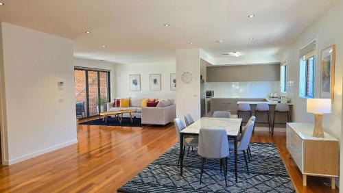 Springvale Maison | Snappy Springvale 3 Bed House