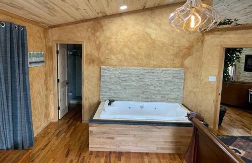 Northeast Heights Maison | SneakAway in Albuquerque