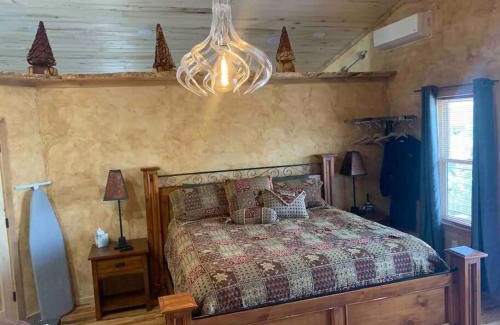 Northeast Heights Maison | SneakAway in Albuquerque