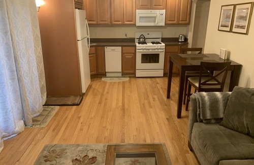 Smithtown Appartement | Snow Birds, Transitions, Travellers, ça y est!