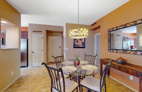 Rancho Vistoso Copropriété | Snowbird-friendly condo with heated pool, gym, grill, patio, pool spa, clubhouse