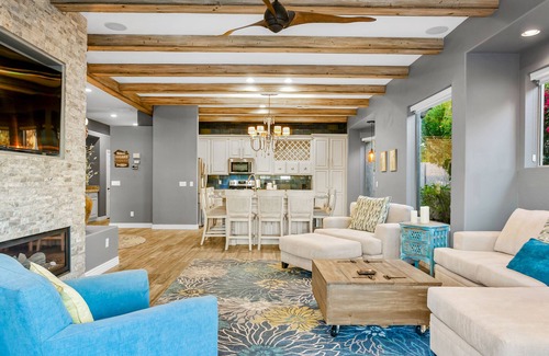 Sierra Verde at Arrowhead Ranch Maison | Snowbird-Friendly Home with Private Pool, Grill, AC, Fireplace, & WiFi - Dogs OK