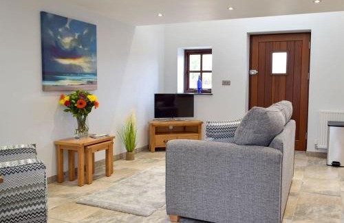 Cardigan Maison | Snowdrop Cottage - Uk12987