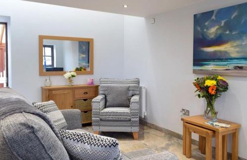 Cardigan Maison | Snowdrop Cottage - Uk12987