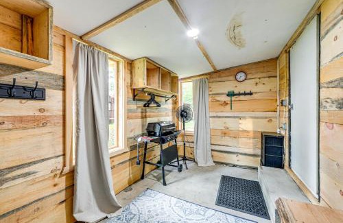 Brantingham Maison | Snowmobile and ATV Trails On-Site Adirondacks Abode
