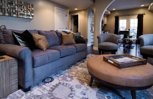 Heber Maison | Snuggle Down Inn 1BR In Law Basement Suite
