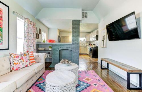 Central Oklahoma City Maison | Snuggle Inn - satisfy your wanderlust in Central NW OKC