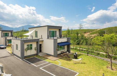 Sokcho Maison | Soakcho Biroso Spring