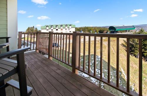 Snowshoe Appartement | Soaring Eagle 203 Next To Slopes Underground Parking Hot Tubs Locker