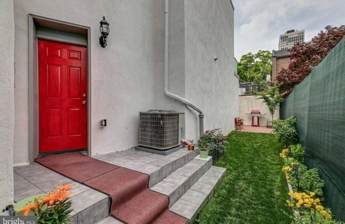 Society Hill Maison | Society Hill - 2 Bedroom, 2 Bathroom and Kitchen