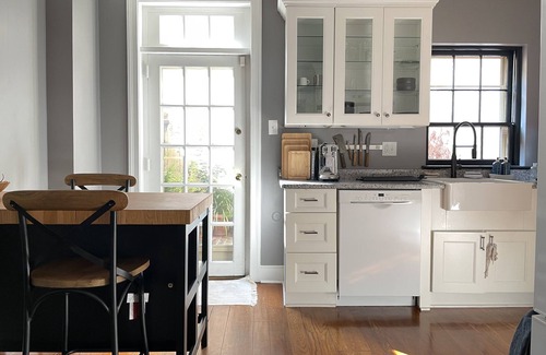 Center City Maison | Society Hill, Historical Home