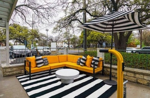 Dawson Appartement | Soco 2BR Cozy Suite w Pool King bed Fast Wifi