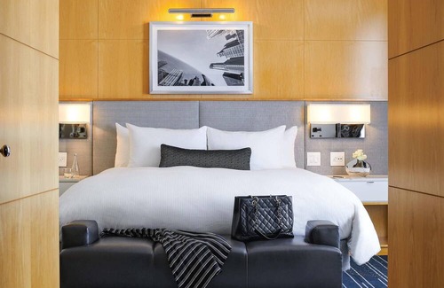 Rush and Division Hôtel | Sofitel Chicago Magnificent Mile