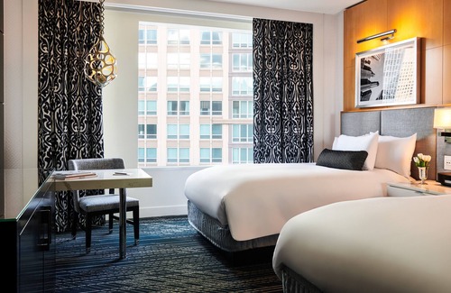 Rush and Division Hôtel | Sofitel Chicago Magnificent Mile