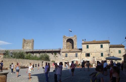 Monteriggioni Maison | Sognare nel Castello