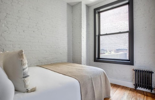Nolita Appartement | SoHo 2BR w Balcony WD nr WF NYC-1190