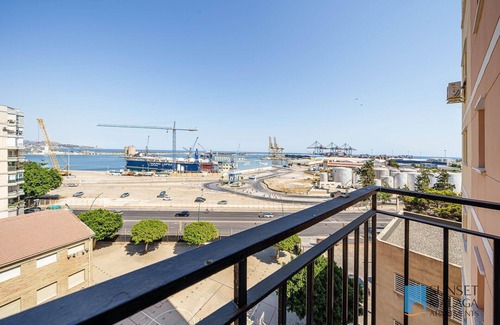 Ensanche Centro Appartement | Soho Stunning Views & Comfort