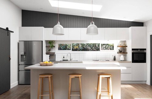 Avalon Beach Maison | Sojourn by Palm Beach Holiday Rentals