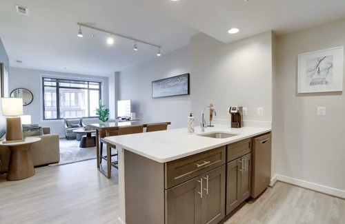 Radnor - Fort Myer Heights Appartement | Sojourn | Courtland Towers