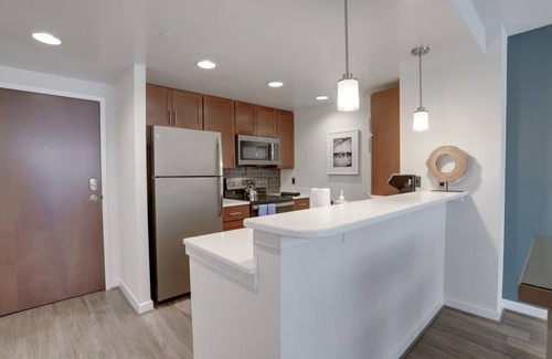 Ballston Appartement | Sojourn | VA Square | 1 BR