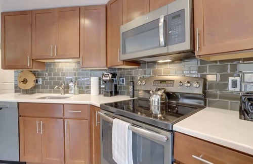 Ballston Appartement | Sojourn | VA Square | 2 BR
