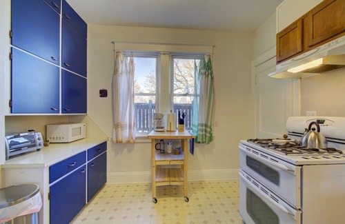 Downtown Omaha Maison | Sojourner House - Welcoming Omaha Retreat