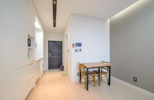 Sokcho Appartement | Sokcho Daemyung Pension Samsung Home prestige