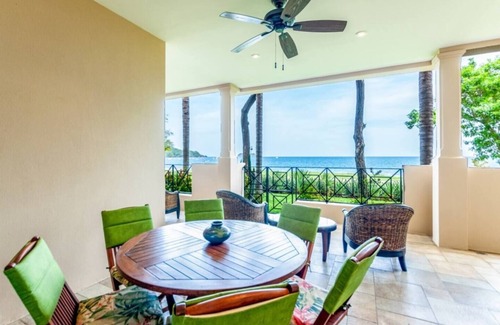 Playa Hermosa Copropriété | Sol y Mar 1C | Beachfront Bottom Floor Condo