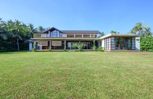 Ekala Villa | Solar Crab