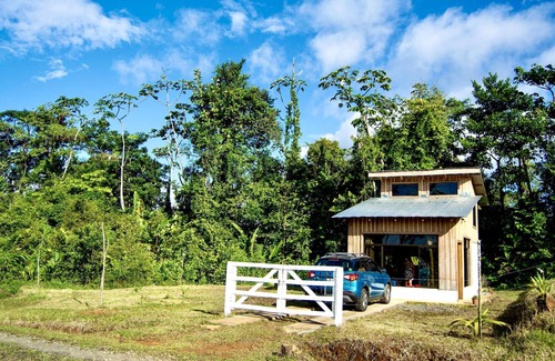El Achiote Cabine | Solar Energy, 100% Private, Rustic Cabin, Rio Celeste