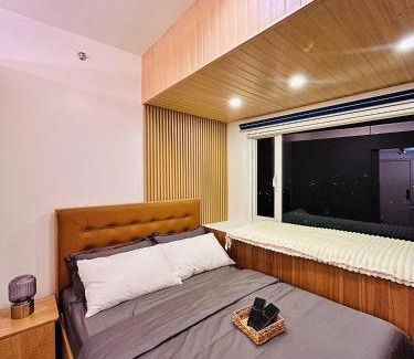 Las Pinas Appartement | SolAzur Staycation SMDC South Residences Las Piñas with 100MBPS Wifi &NETFLIX &BAR STATION &CITY LIGHTS VIEW