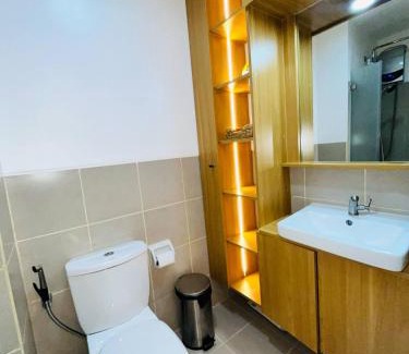 Las Pinas Appartement | SolAzur Staycation SMDC South Residences Las Piñas with 100MBPS Wifi &NETFLIX &BAR STATION &CITY LIGHTS VIEW