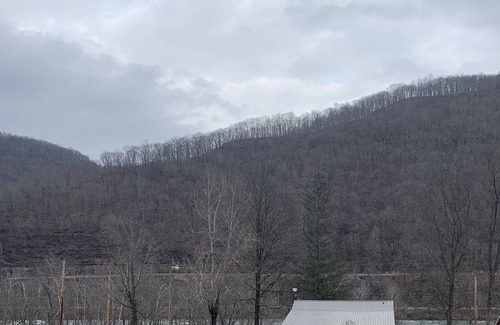 Bellepoint Maison | Solindas Rest. Located on the beautiful New River.