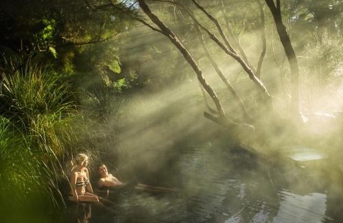Lake Tarawera Cabine | Solitaire Lodge