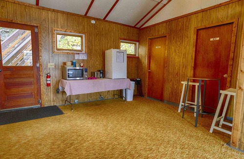 Grange Landing Cottage | Solitude: "Canandaigua Lake Front + Large Family Home for Finger Lakes Vacation"