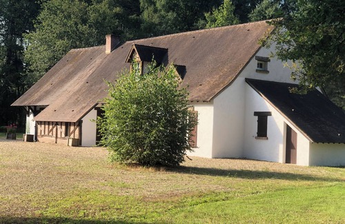 Neuvy-sur-Barangeon Maison | Sologne , grande villa au milieu des bois et des étangs