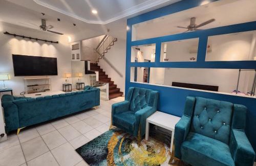 Downtown George Town Maison | Solok Burma Vacation Home @ Gurney Penang