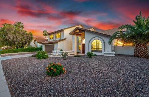 Chandler Maison | Solstice on Summit Family Retreat-Pool-Putt Grn-Sleeps 10
