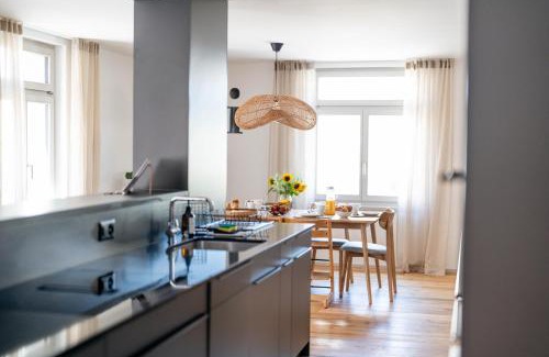 Kuessnacht Appartement | SOLUNA STAY I See & Berge I Luzern I Familienfreundlich I Ski I Self-check-in I Free Parking