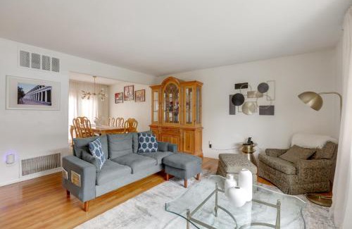Somerset Maison | Somerset Home with Large Yard Near Parks and Trails