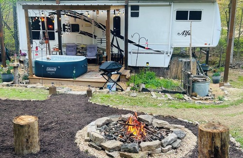 Trenton Maison | Somethin' Soulful Glamping Couples Retreat w/ Jacuzzi