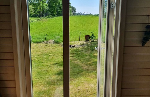 Lilla Edet O Cabine | Sommaridyll i Lantligt Läge vid sjö