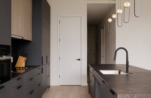 Logan Square Appartement | Sonder Onyx | Accessible One Bedroom Apartment
