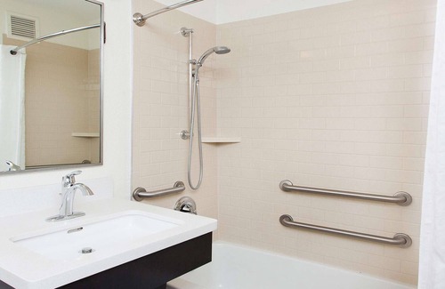 Lansing Hôtel | Sonesta Simply Suites Lansing