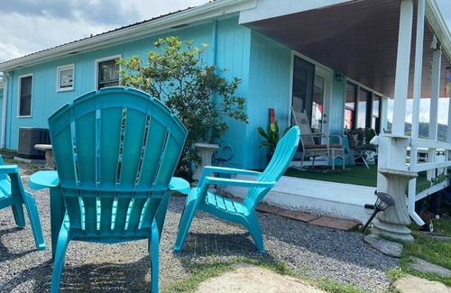 Sparta Maison | Songbird Manor (Panoramic Lake Views)