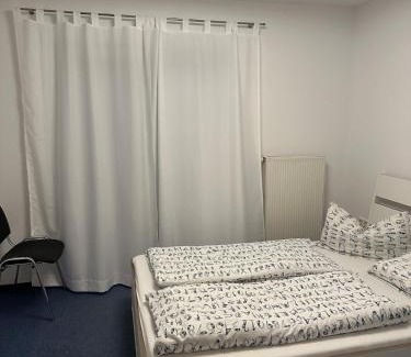 Eisingen Appartement | Sonnenlage - Ferienwohnung nahe Pforzheim-Karlsruhe - 7 Minuten zur A8