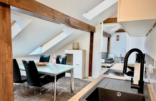 Jueterbog Appartement | Sonnige Dachgeschoss-oase! 🏝